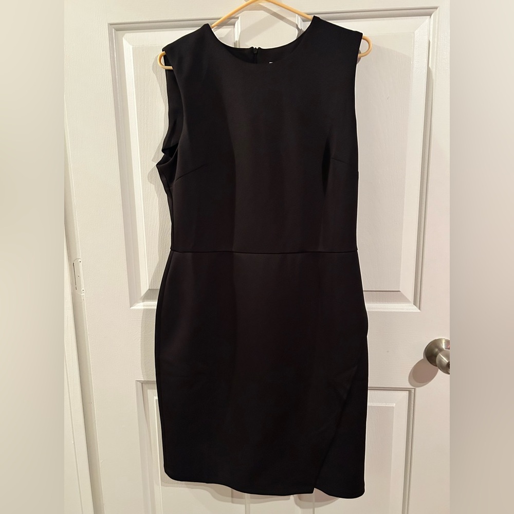 Calvin Klein Elegant Black Sleeveless Mini Dress